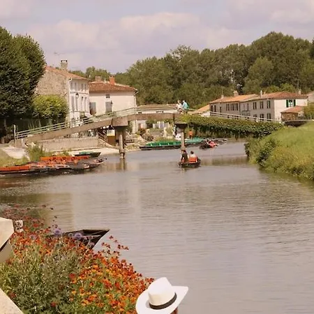 With Wi-fi, In Natural Surroundings, Cleaning Included Villa Vasles