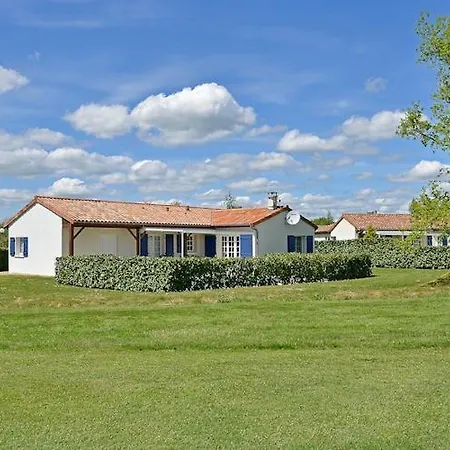 With Wi-fi, In Natural Surroundings, Cleaning Included Villa *